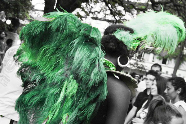 festa brasiliana con sfilata